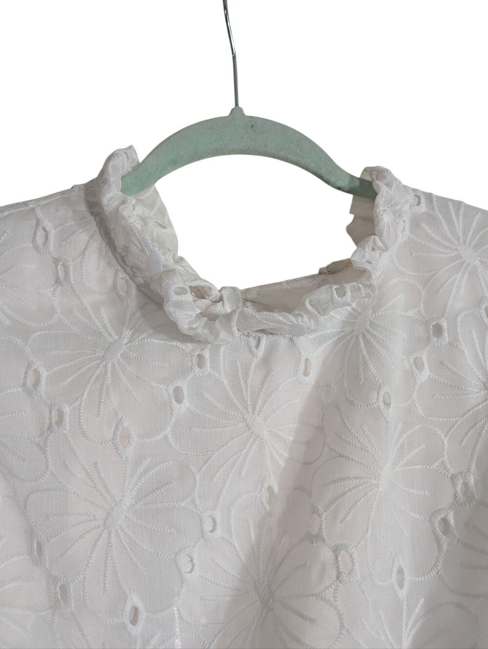 Altar'd State White Floral Eyelet Ruffle Tie-Back Crop Blouse | Cottagecore Boho - Picture 4 of 12
